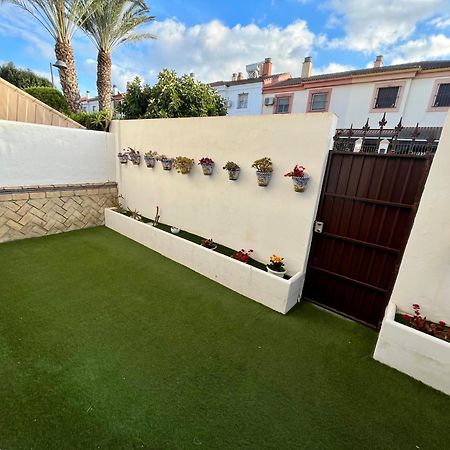 Like At Home Near Seville Montequinto Exterior foto